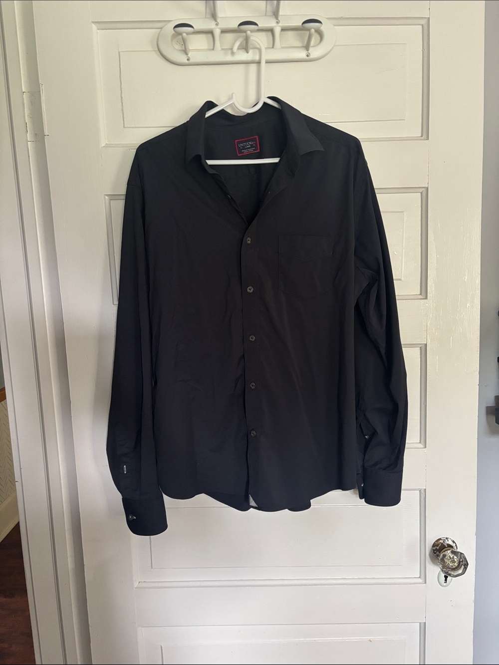 Untuckit Nylon Black Shirt